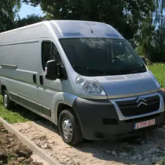 Jaki bus do przerobienia na kampera? Sprawdź najlepsze modele!