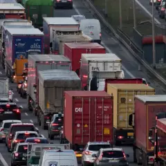 Czy dzisiaj obowiązuje zakaz jazdy ciężarówek? Sprawdź aktualne przepisy