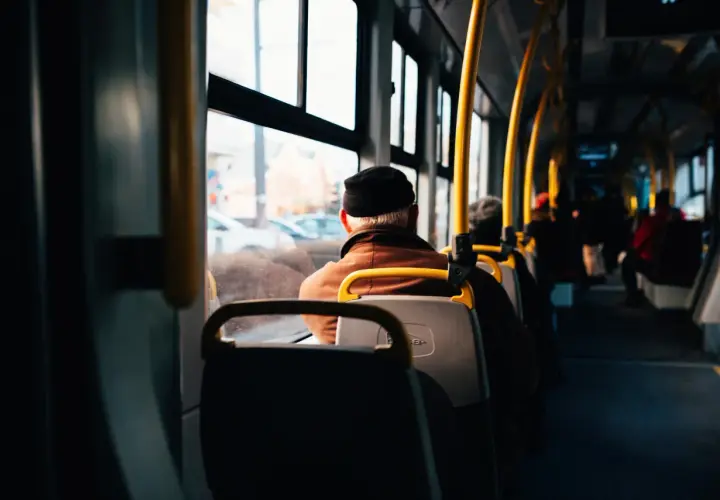 Ile bus ma miejsc? Sprawdź, jak wybrać odpowiedni pojazd na wyjazd