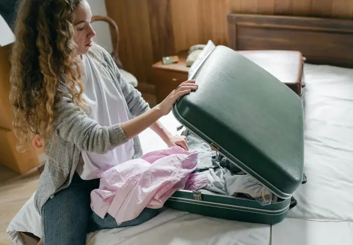 Jaka walizka do autokaru? Wybierz idealną torbę na podróż bez zbędnych kłopotów