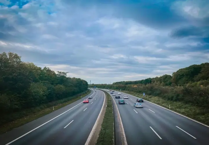 Czy autostrady w Niemczech są płatne? Odkryj, co musisz wiedzieć