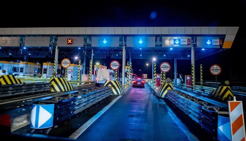 Jak jechać autostradą bez aplikacji i uniknąć niepotrzebnych opłat
