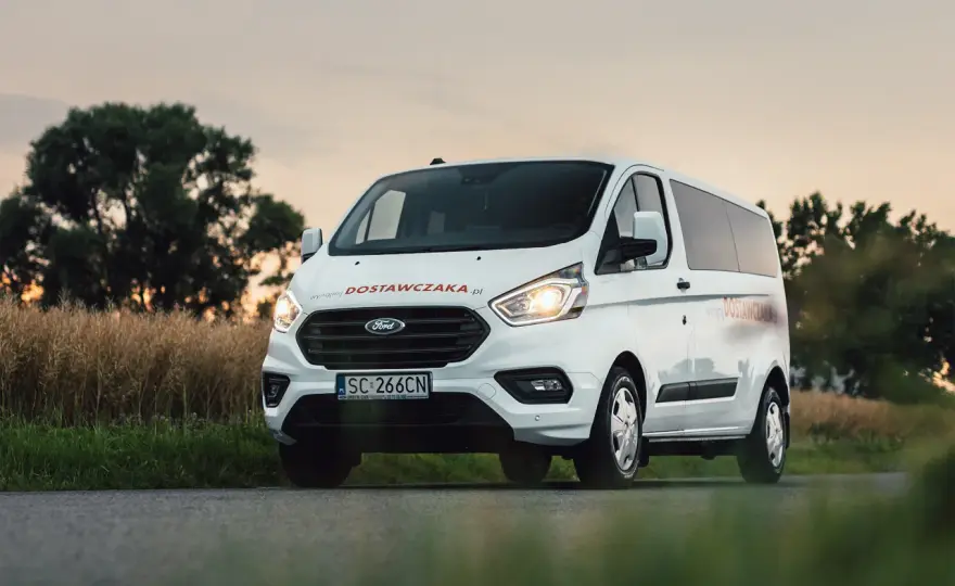 Ile pali bus 9 osobowy? Poznaj modele z najlepszym spalaniem