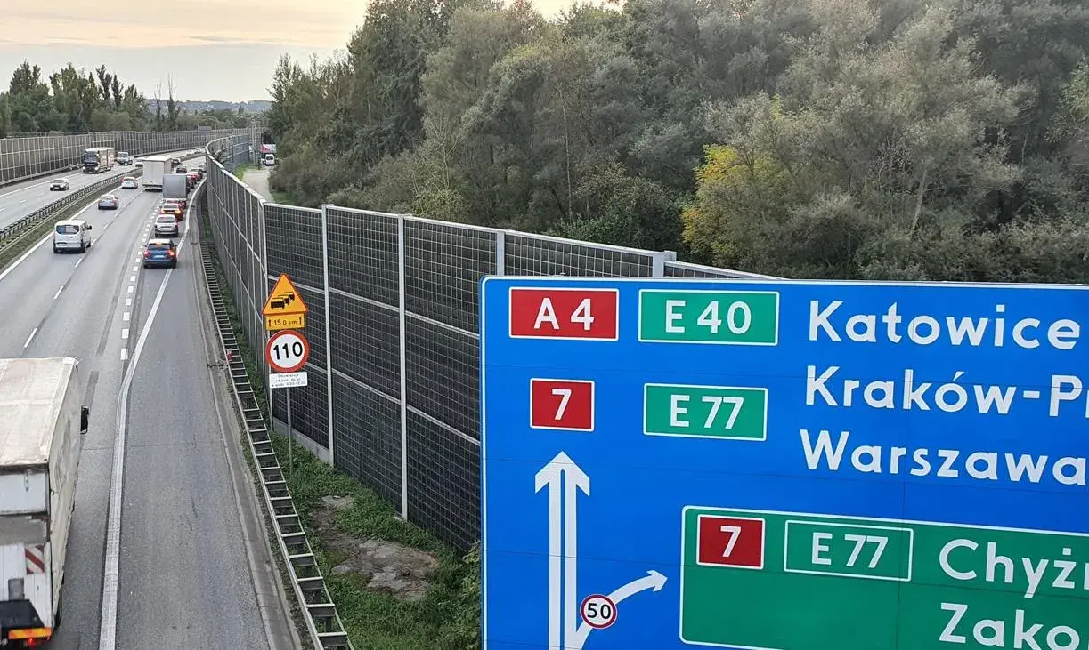 Jak zapłacić za przejazd autostradą A4 Katowice Kraków i uniknąć problemów